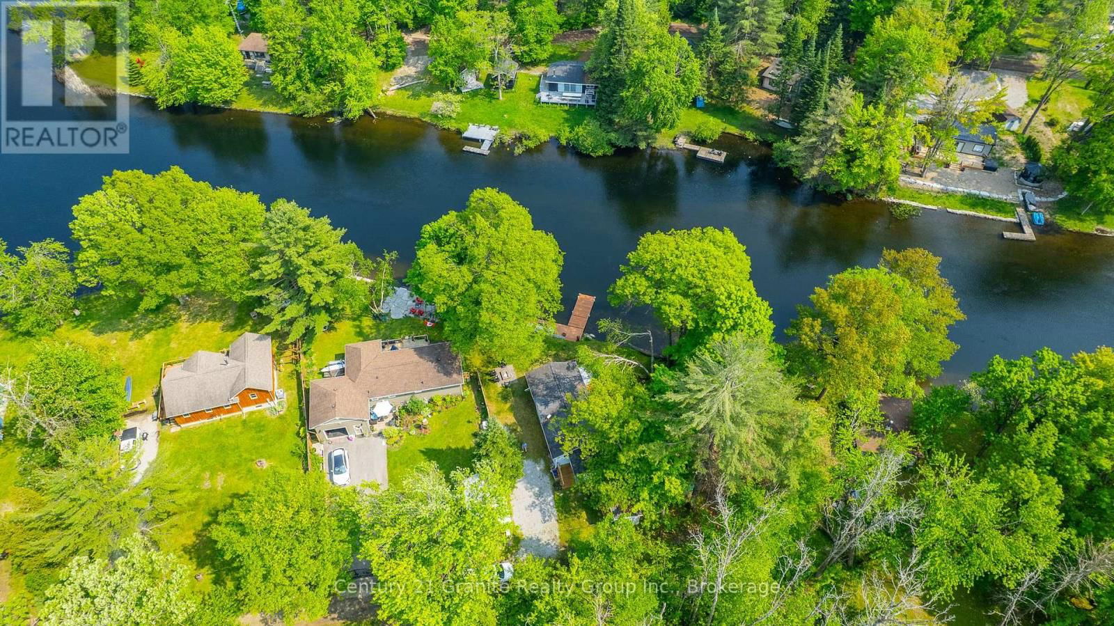 13 BIRCHLEAF DRIVE Image 45