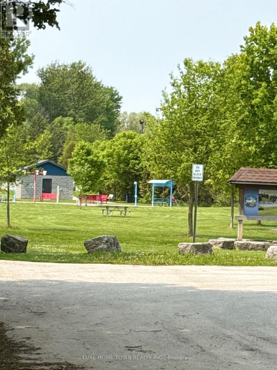 5 CENTENNIAL DRIVE Image 11