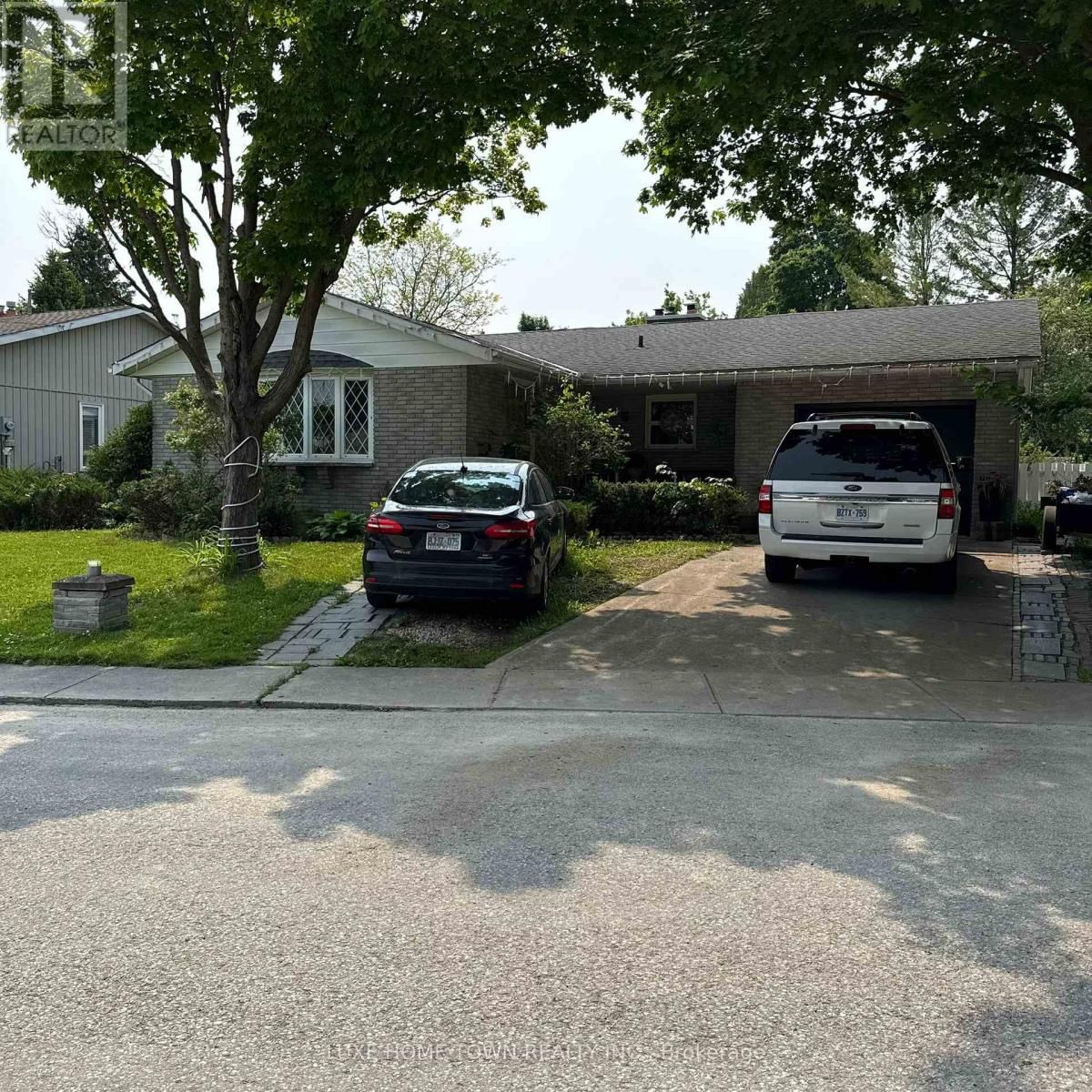 5 CENTENNIAL DRIVE Image 9