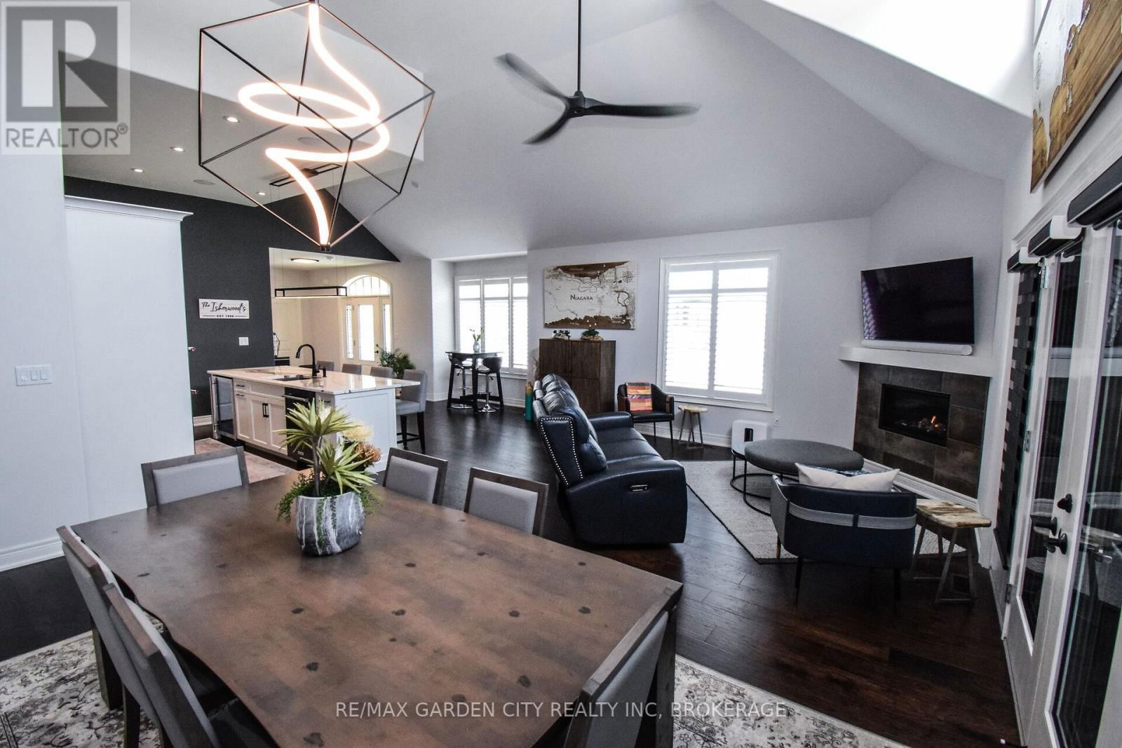 2 SASSAFRAS ROW Image 17