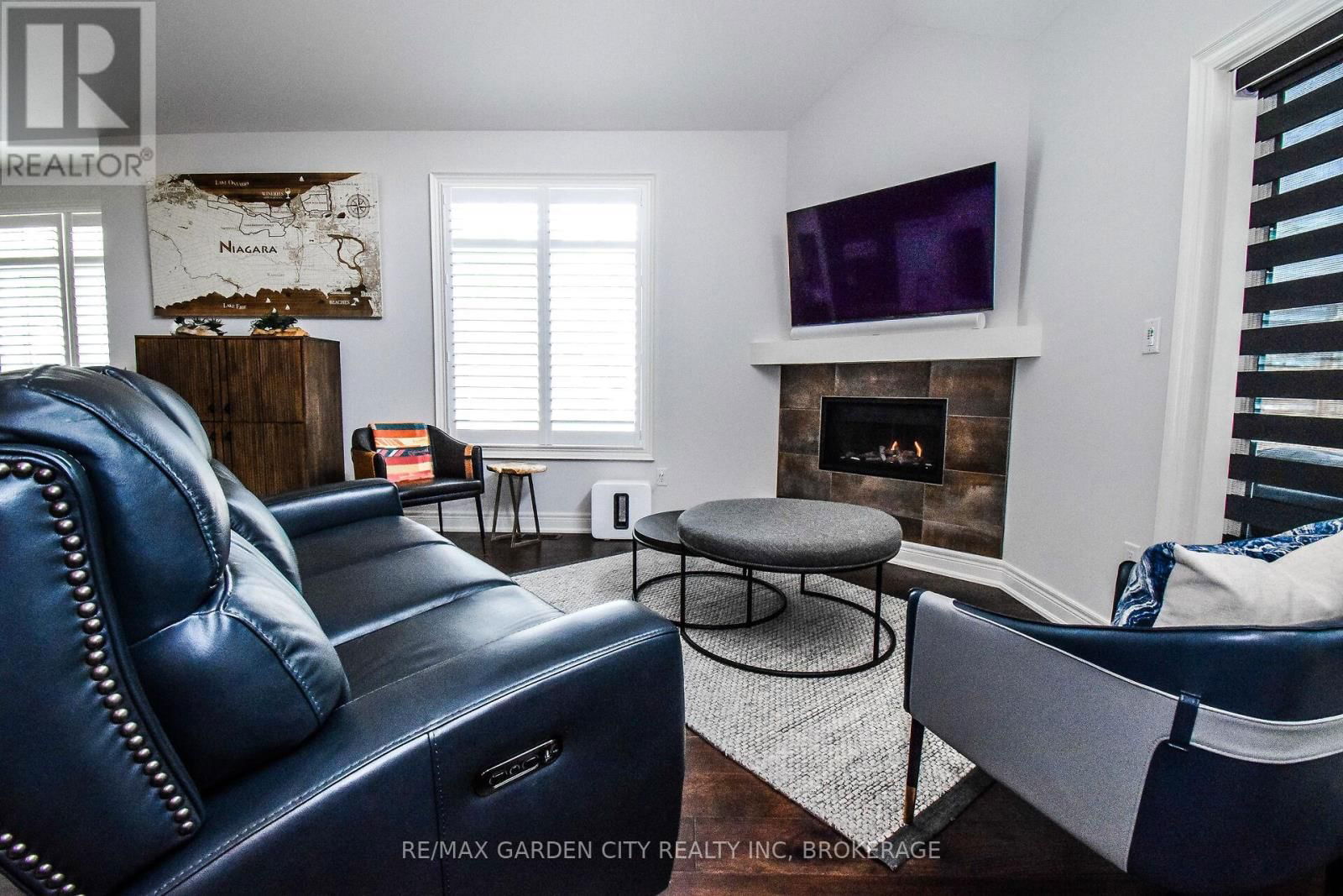 2 SASSAFRAS ROW Image 18