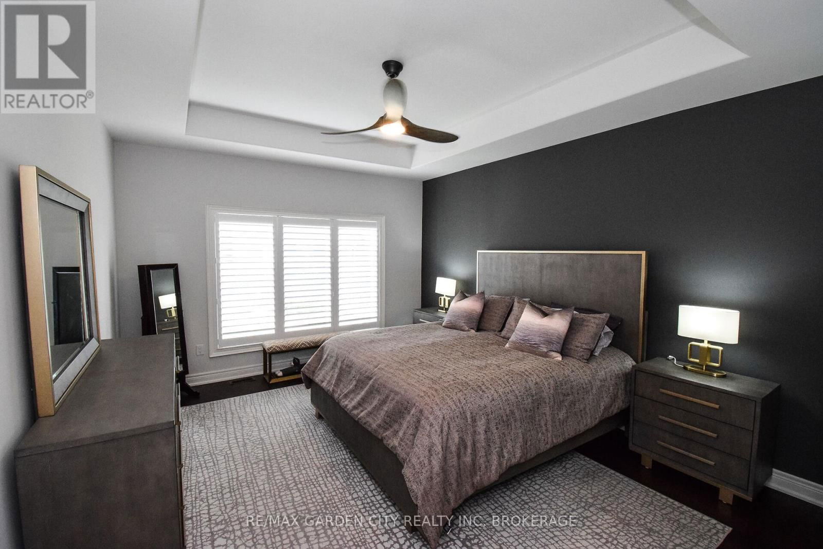 2 SASSAFRAS ROW Image 19