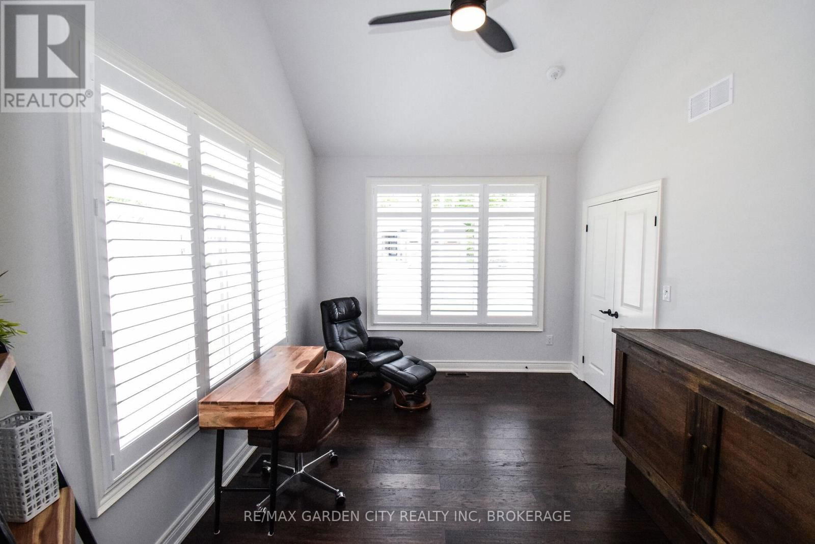 2 SASSAFRAS ROW Image 24
