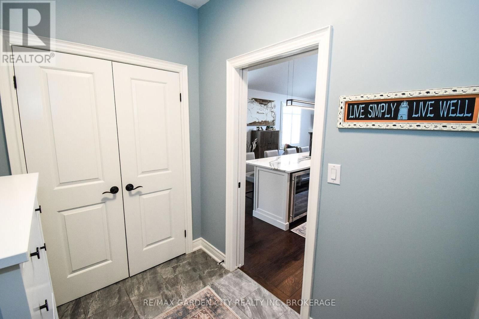 2 SASSAFRAS ROW Image 27