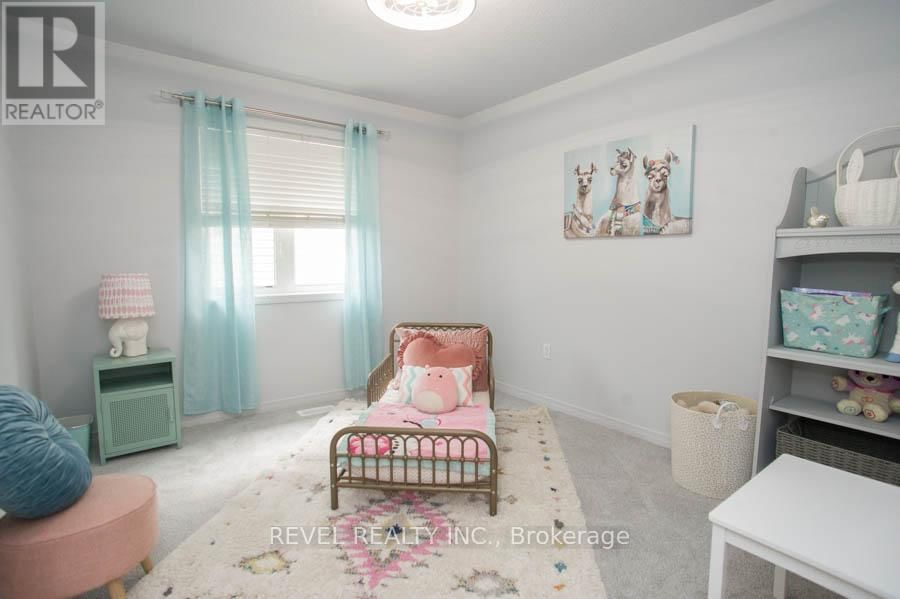 9 WALDIE CRESCENT Image 27