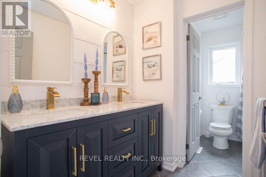 9 WALDIE CRESCENT Image 29