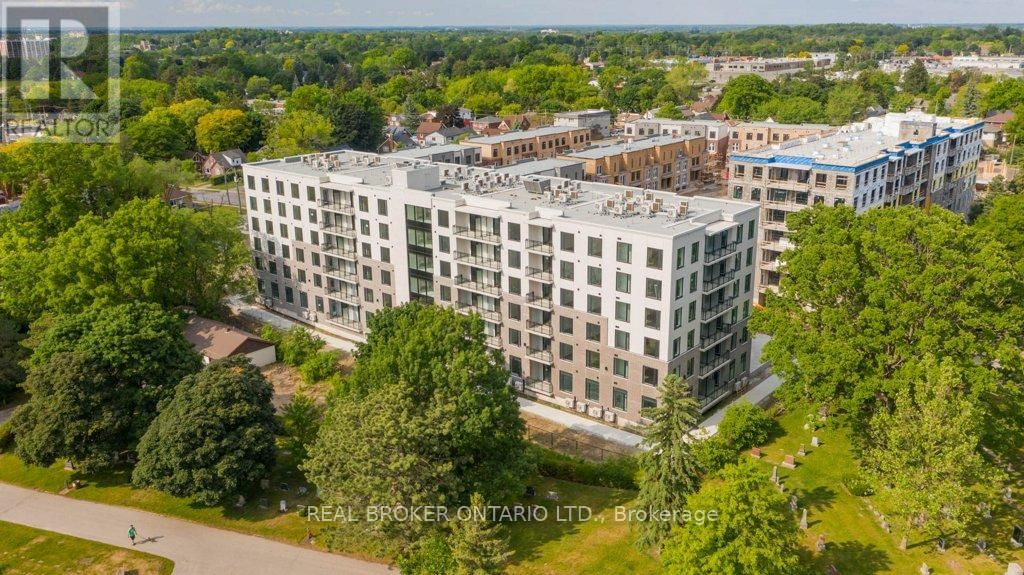 414 - 103 ROGER STREET Image 29