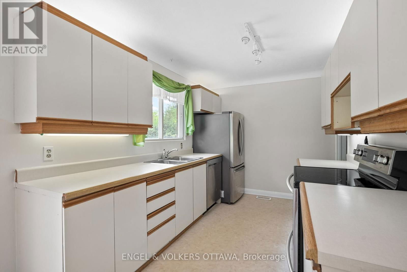 803 RIVER ROAD Image 14