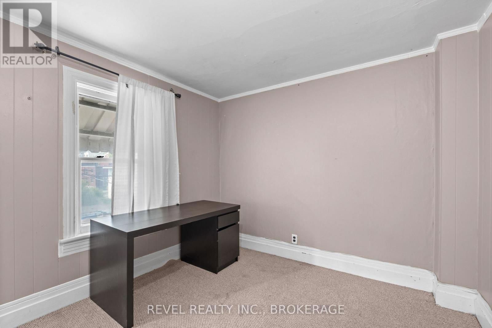 215 EARL STREET Image 23