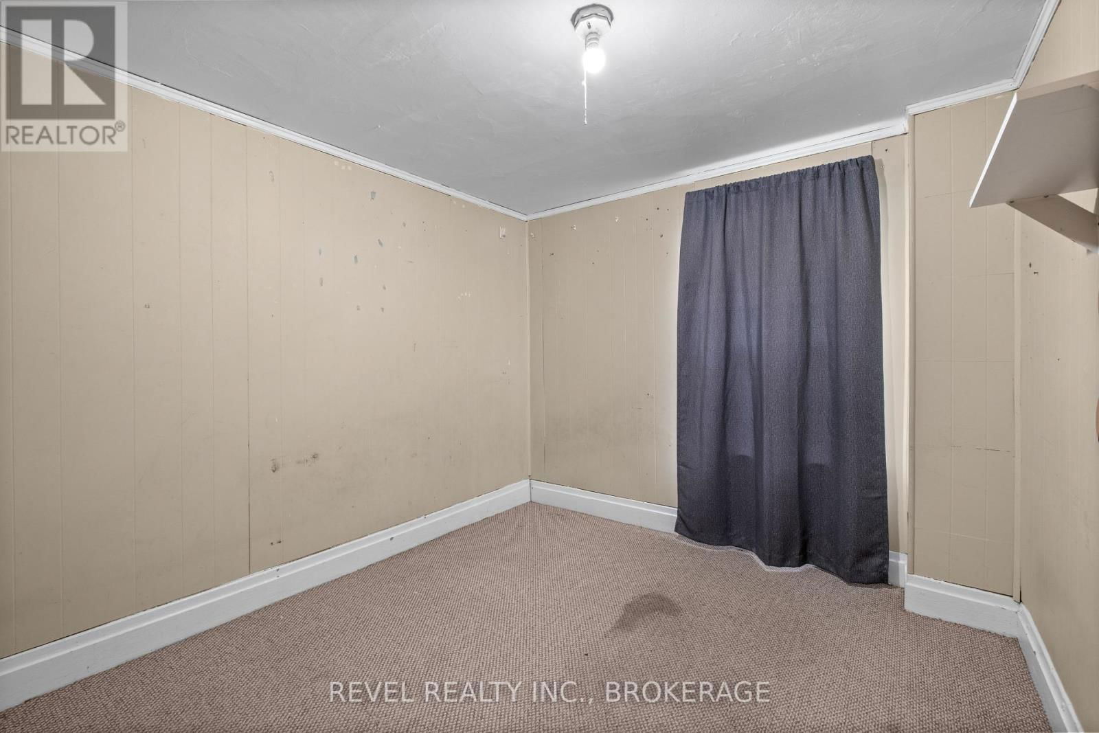 215 EARL STREET Image 29