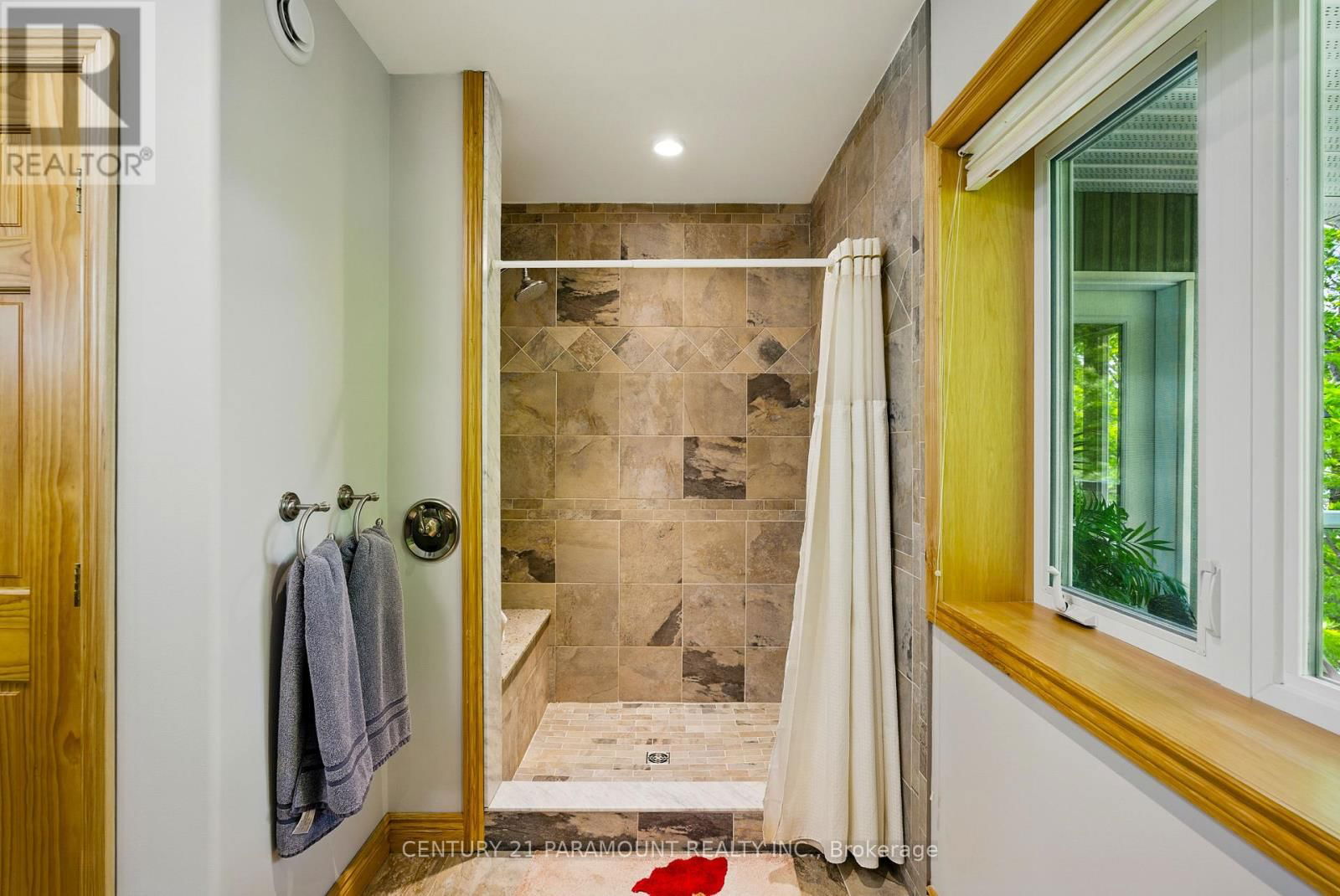 276 JEFFREY ROAD NORTH Image 28