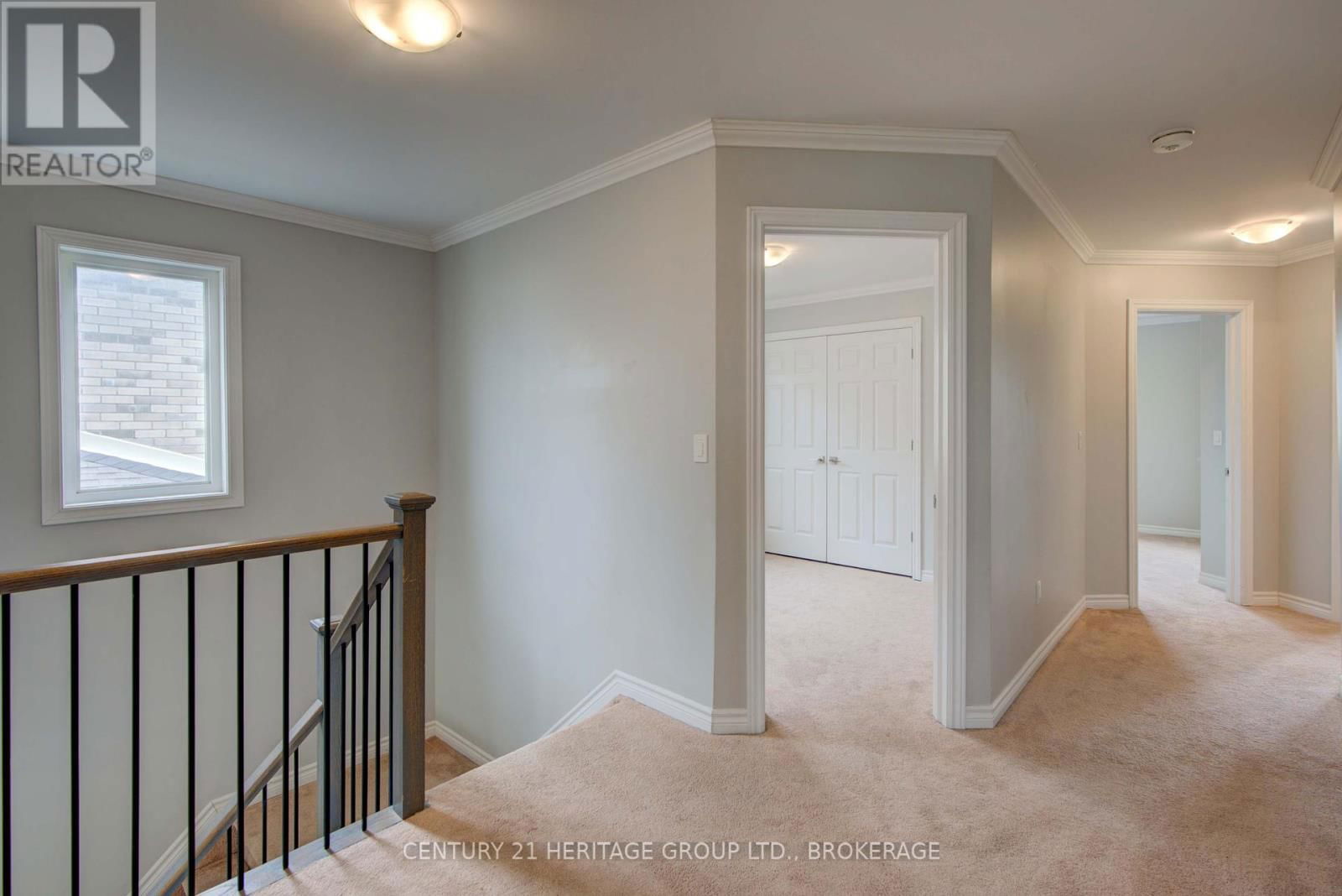 104 BRENNAN CRESCENT Image 14