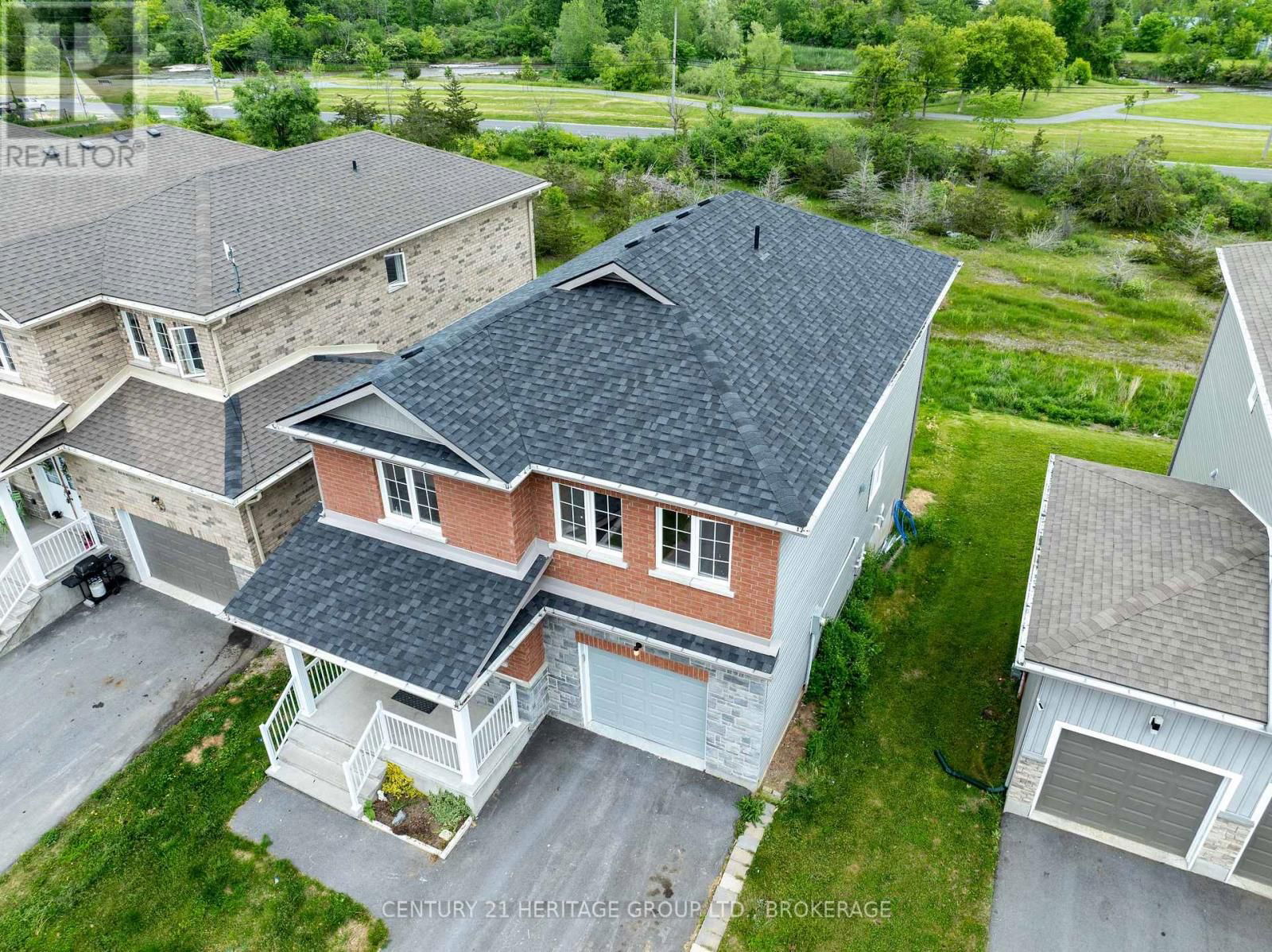 104 BRENNAN CRESCENT Image 3