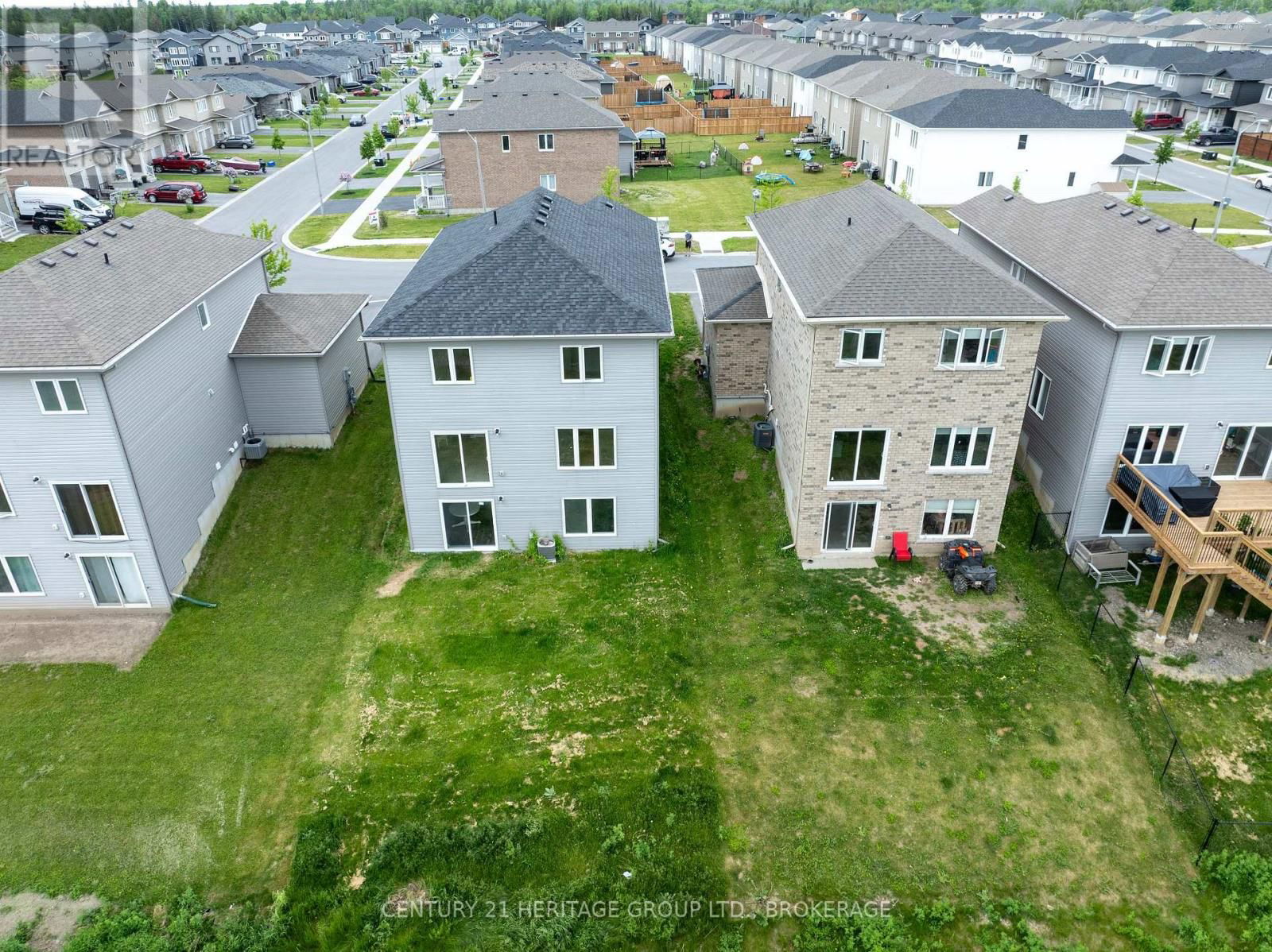 104 BRENNAN CRESCENT Image 49