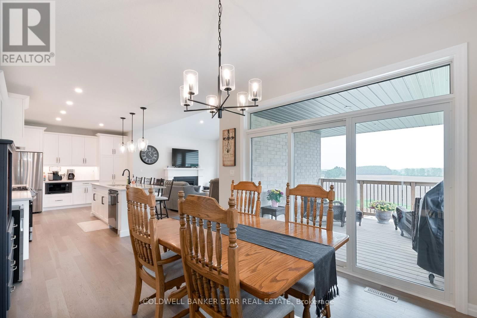 136 GRAYDON DRIVE Image 15