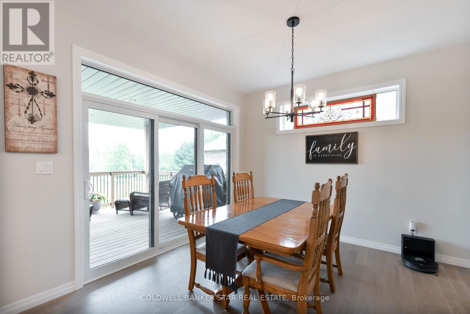 136 GRAYDON DRIVE Image 16