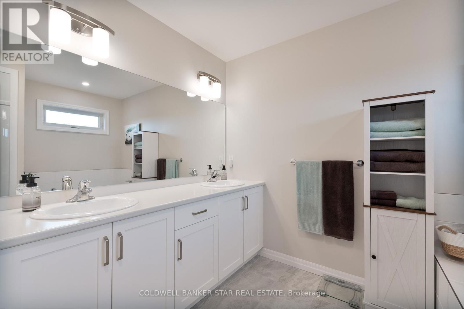 136 GRAYDON DRIVE Image 31
