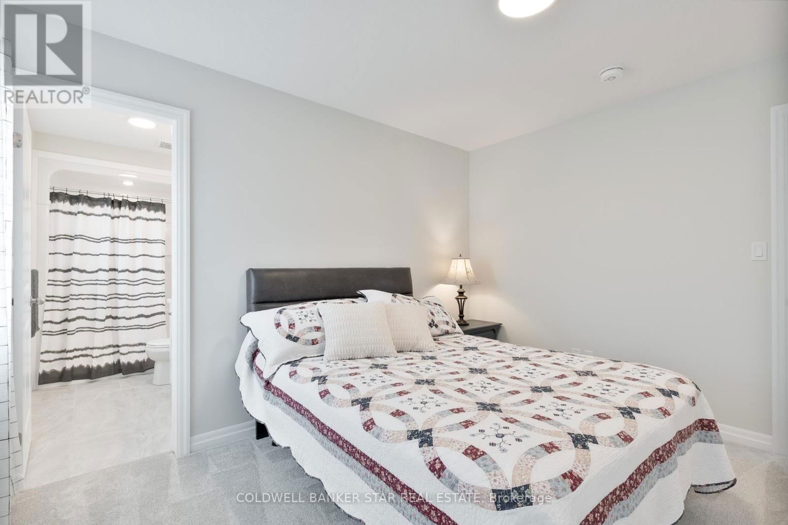 136 GRAYDON DRIVE Image 34