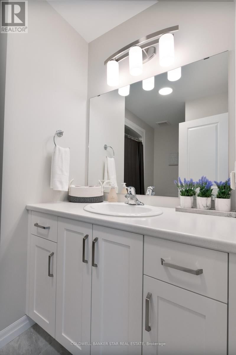 136 GRAYDON DRIVE Image 39