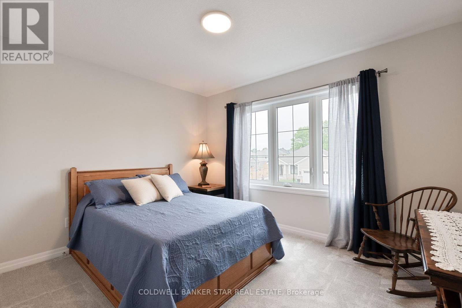 136 GRAYDON DRIVE Image 40