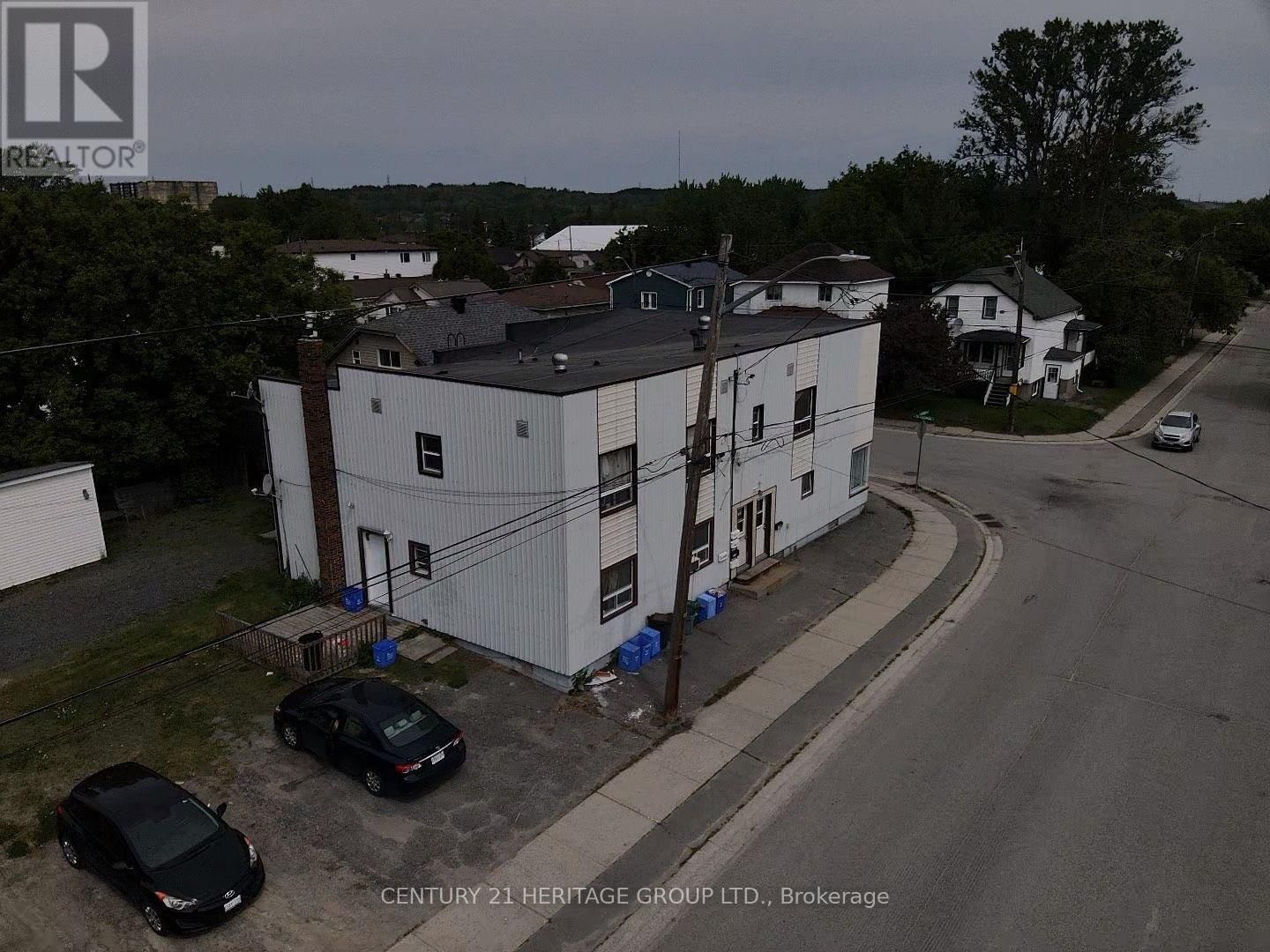 507 PERCY AVENUE Image 15