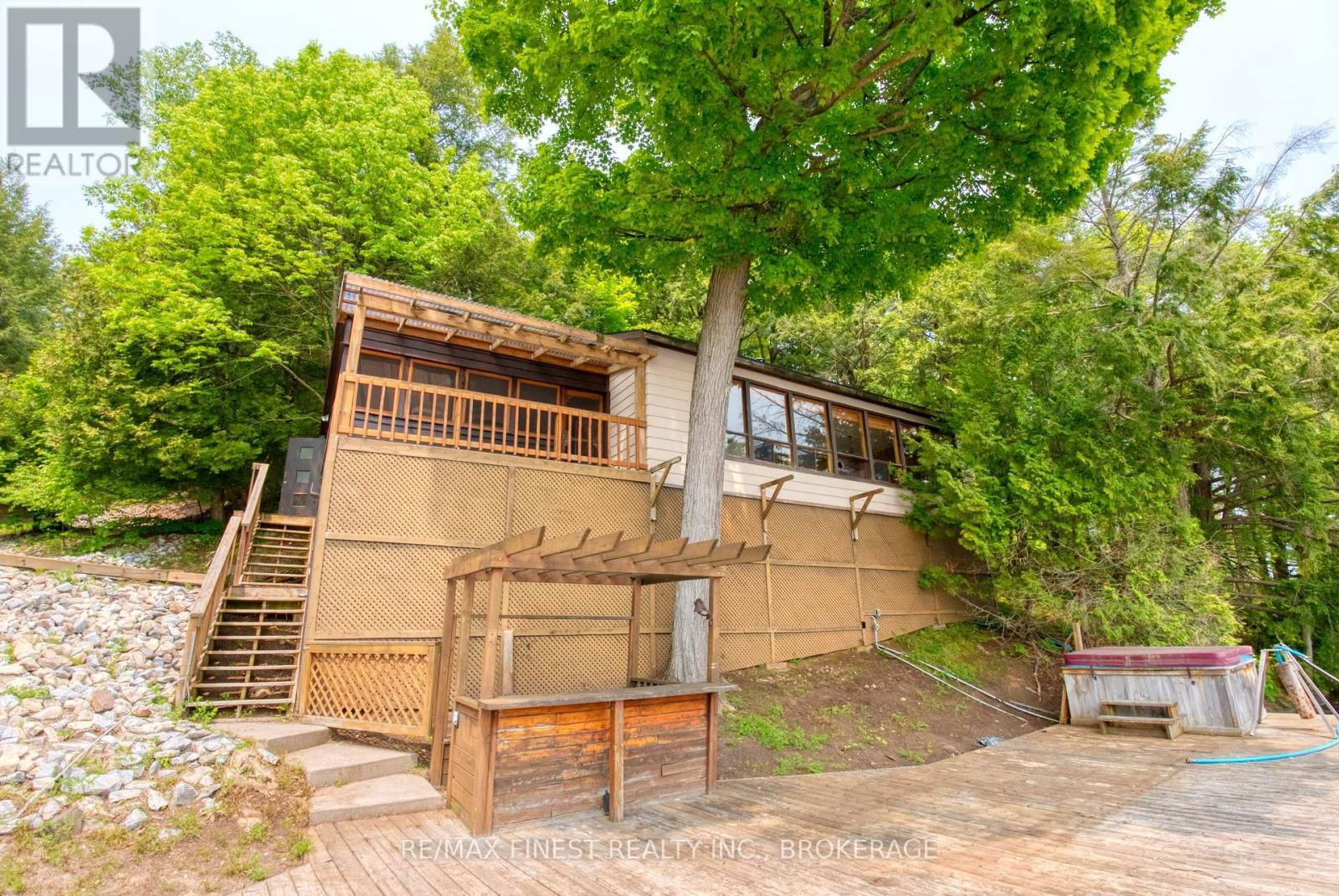 1140B POINT LANE Image 23