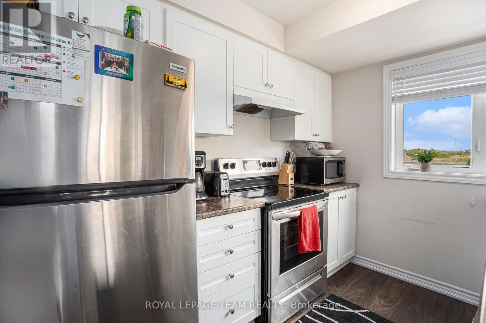 57 LYRID PRIVATE Image 11