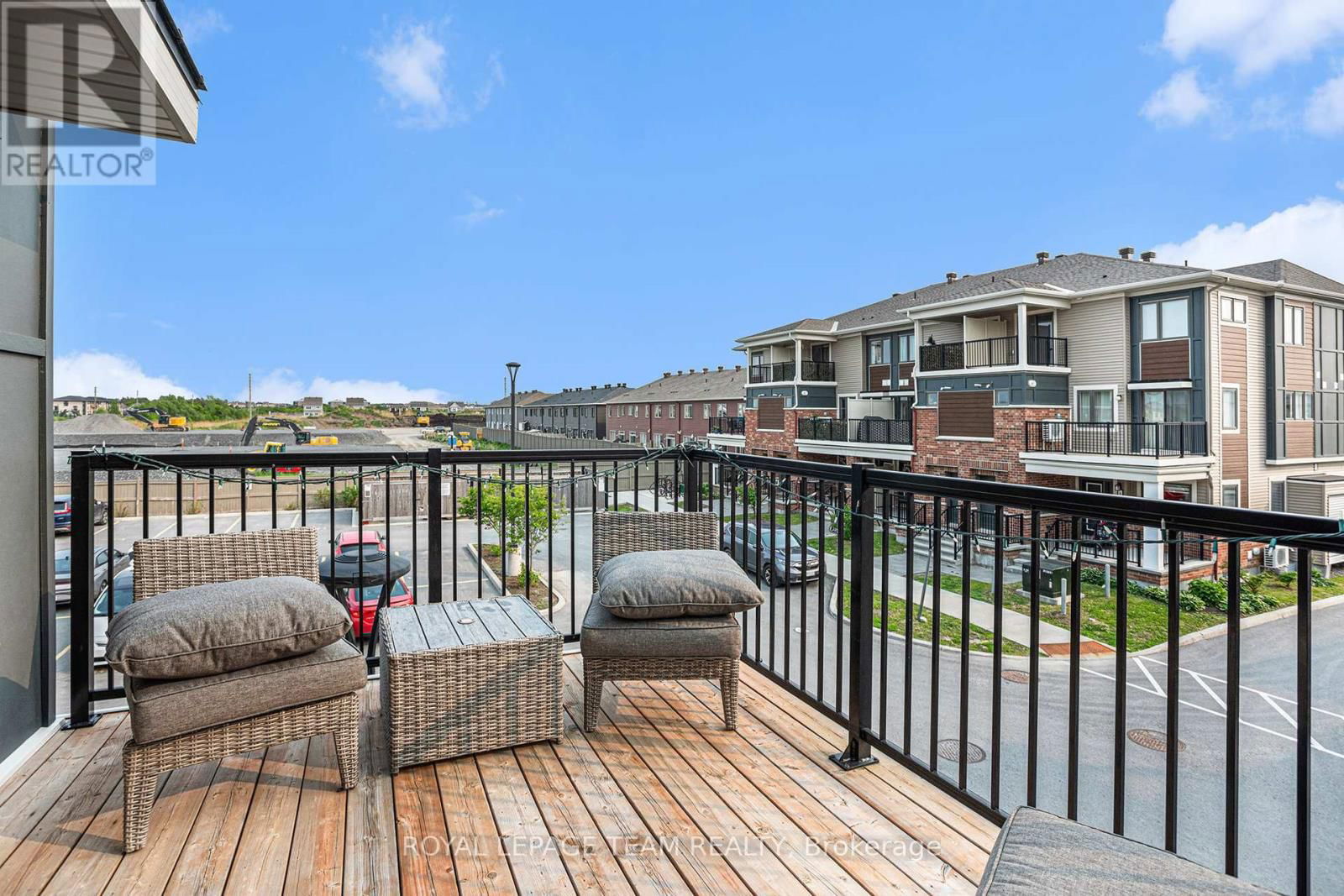 57 LYRID PRIVATE Image 21