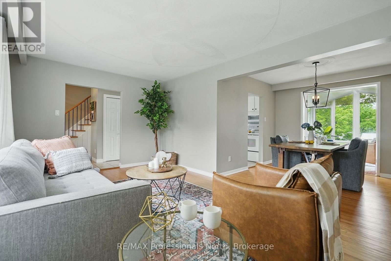 3 PLEASANT AVENUE Image 11