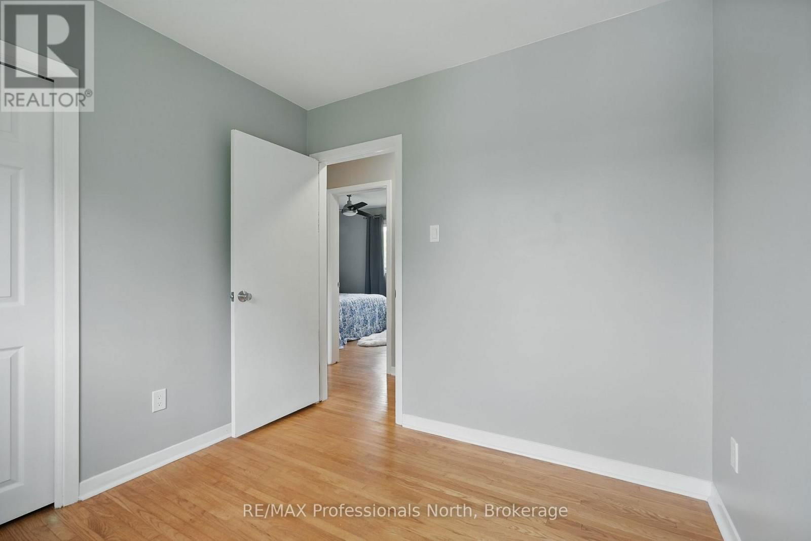 3 PLEASANT AVENUE Image 19