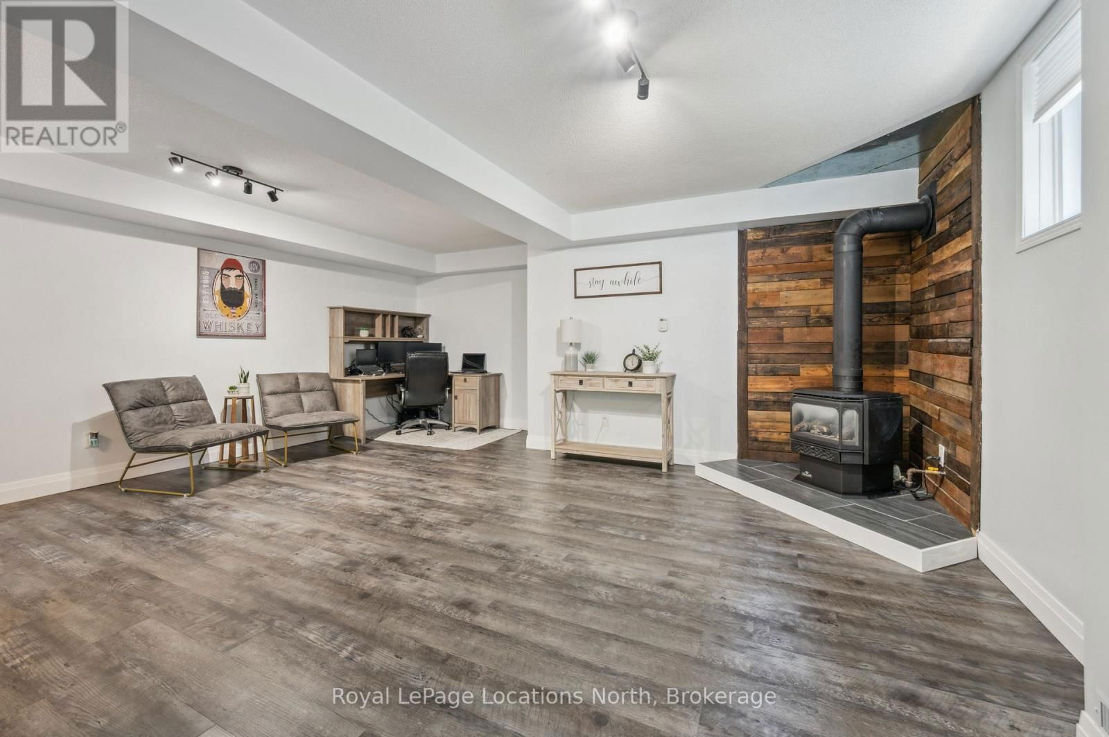 81 OAK HILL DRIVE Image 29