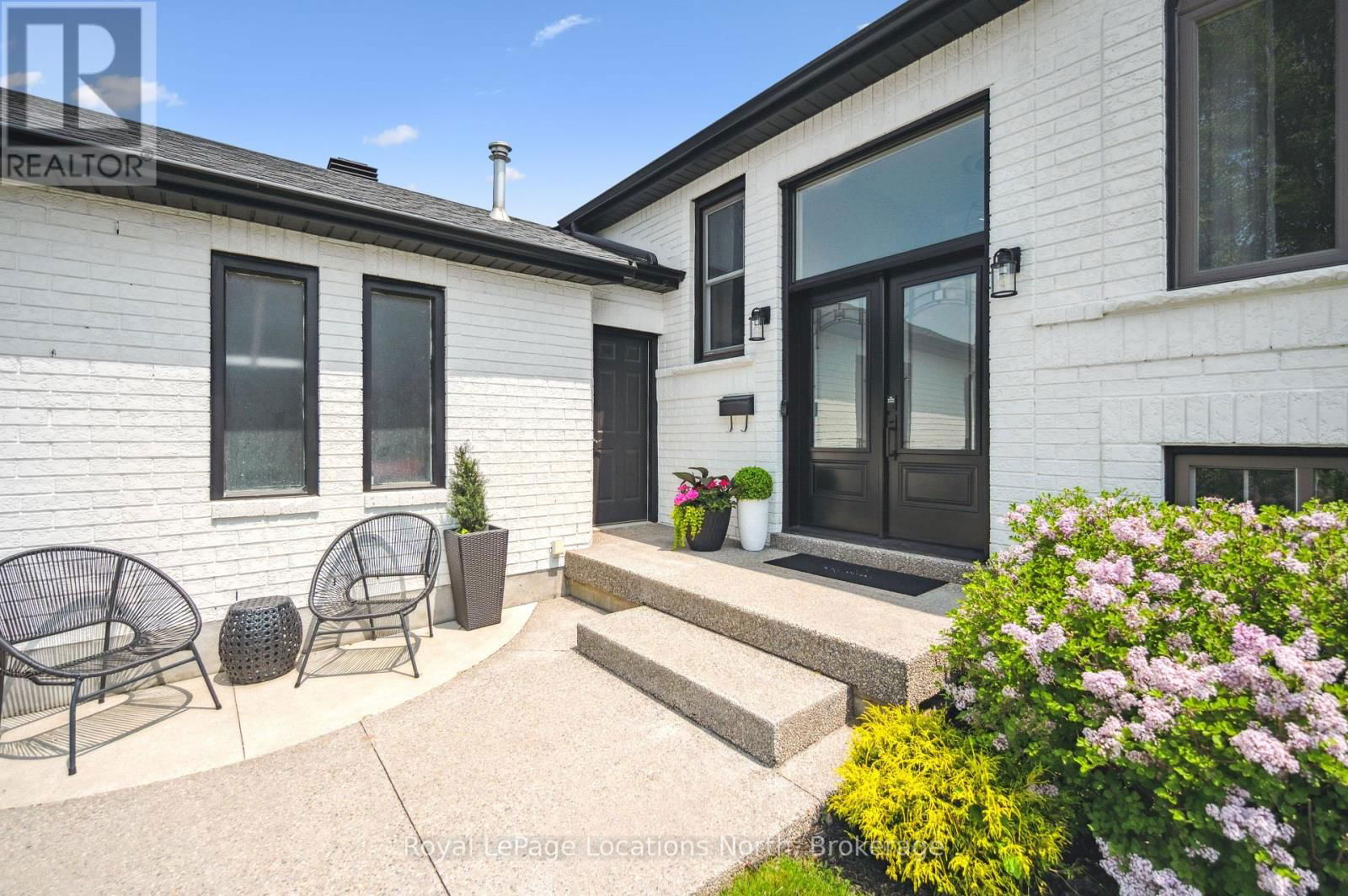 81 OAK HILL DRIVE Image 4
