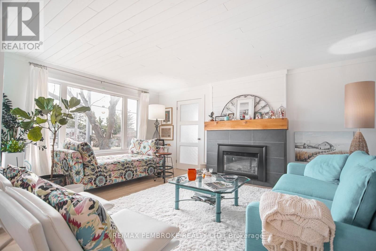 1206 PEMBROKE STREET EAST Image 21