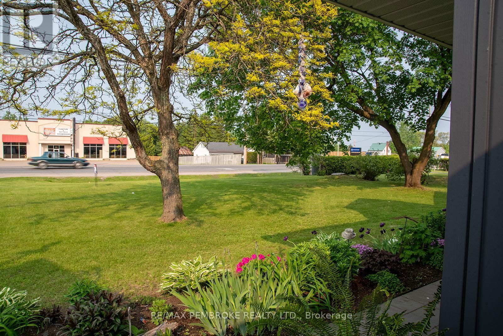 1206 PEMBROKE STREET EAST Image 3