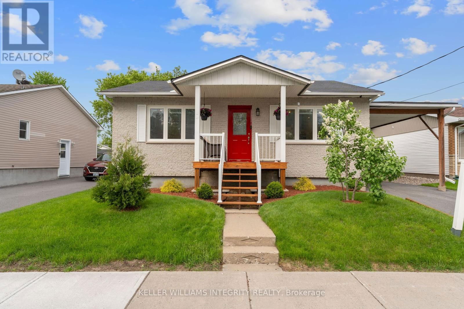 3867 CHAMPLAIN STREET Image 1