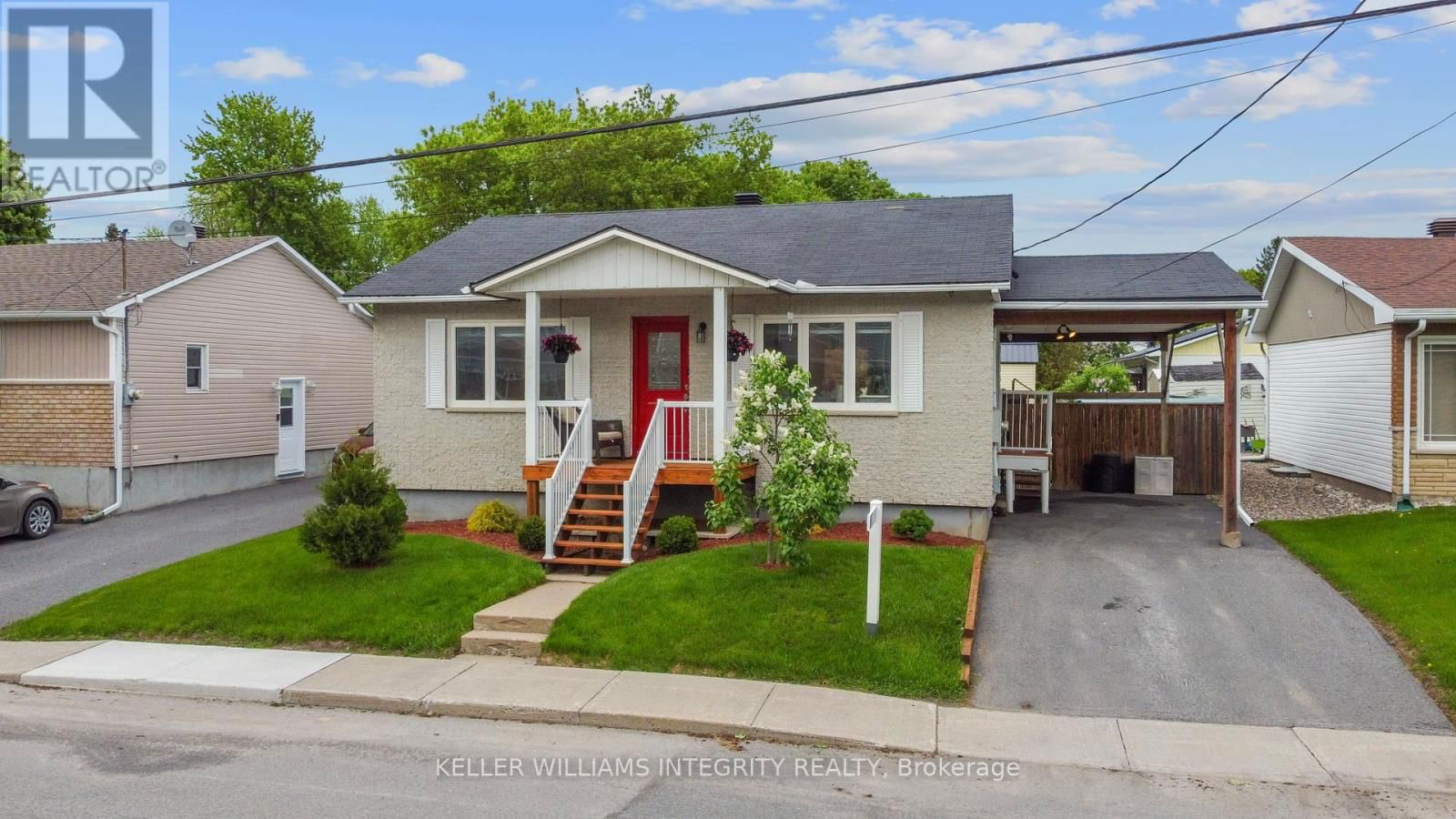 3867 CHAMPLAIN STREET Image 2