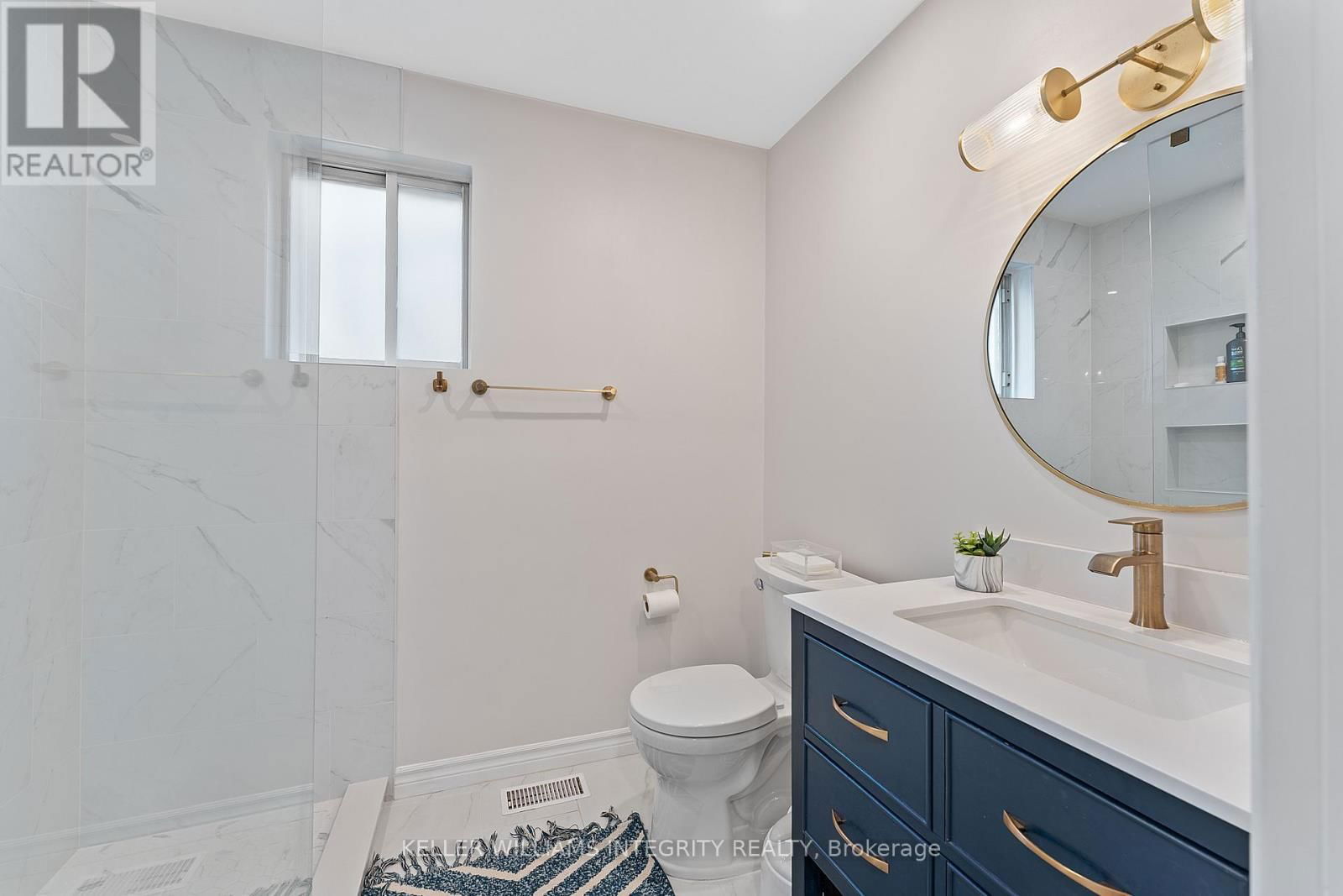 3867 CHAMPLAIN STREET Image 26