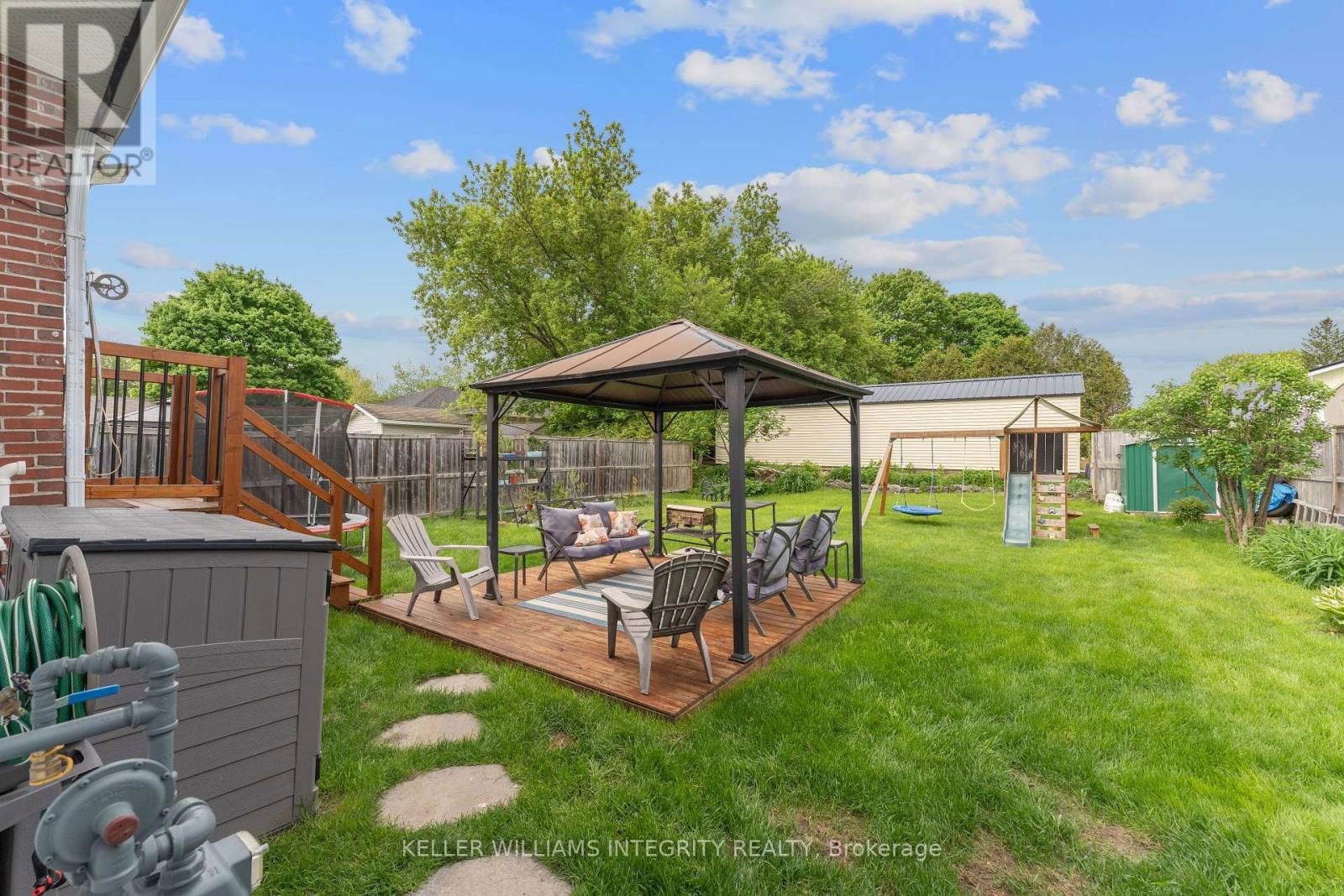 3867 CHAMPLAIN STREET Image 6