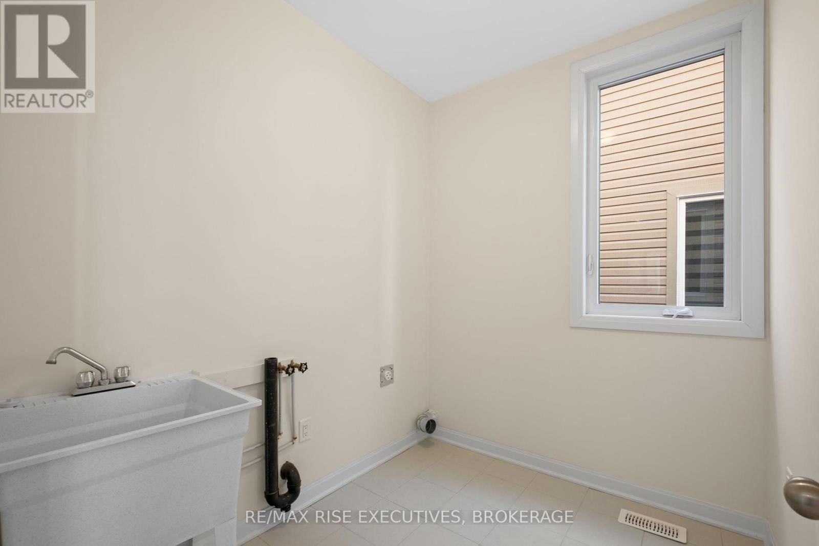 117 WINDERMERE BOULEVARD Image 16