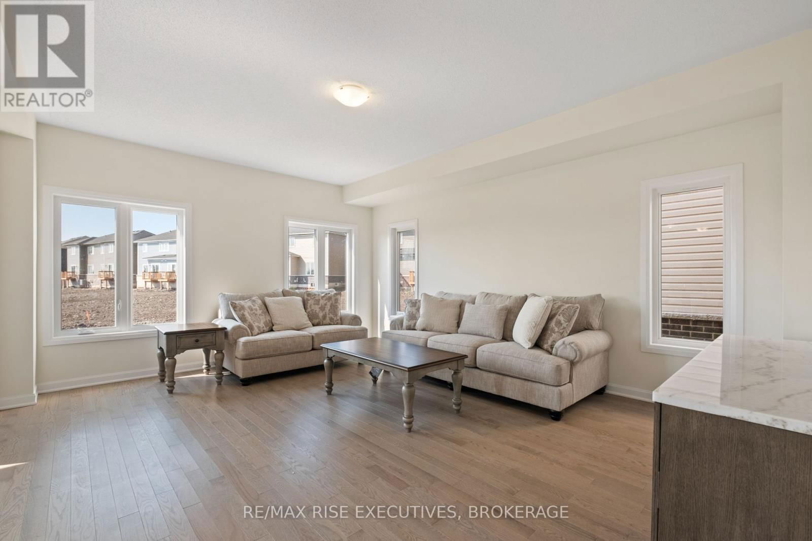 117 WINDERMERE BOULEVARD Image 17