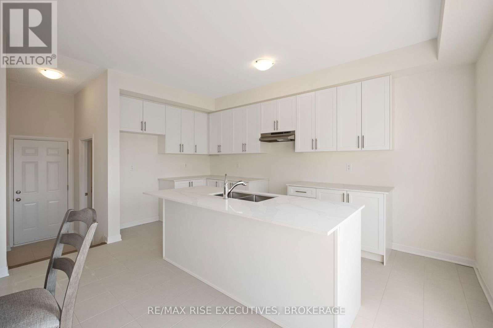 117 WINDERMERE BOULEVARD Image 20