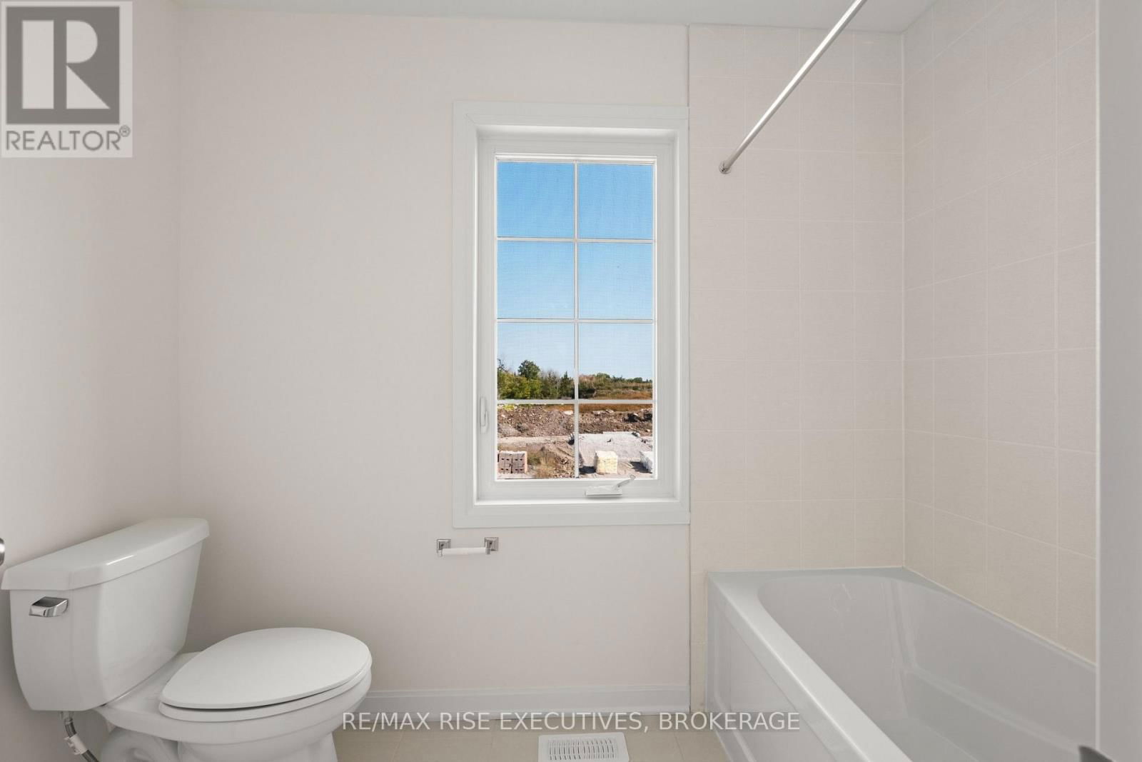 117 WINDERMERE BOULEVARD Image 27
