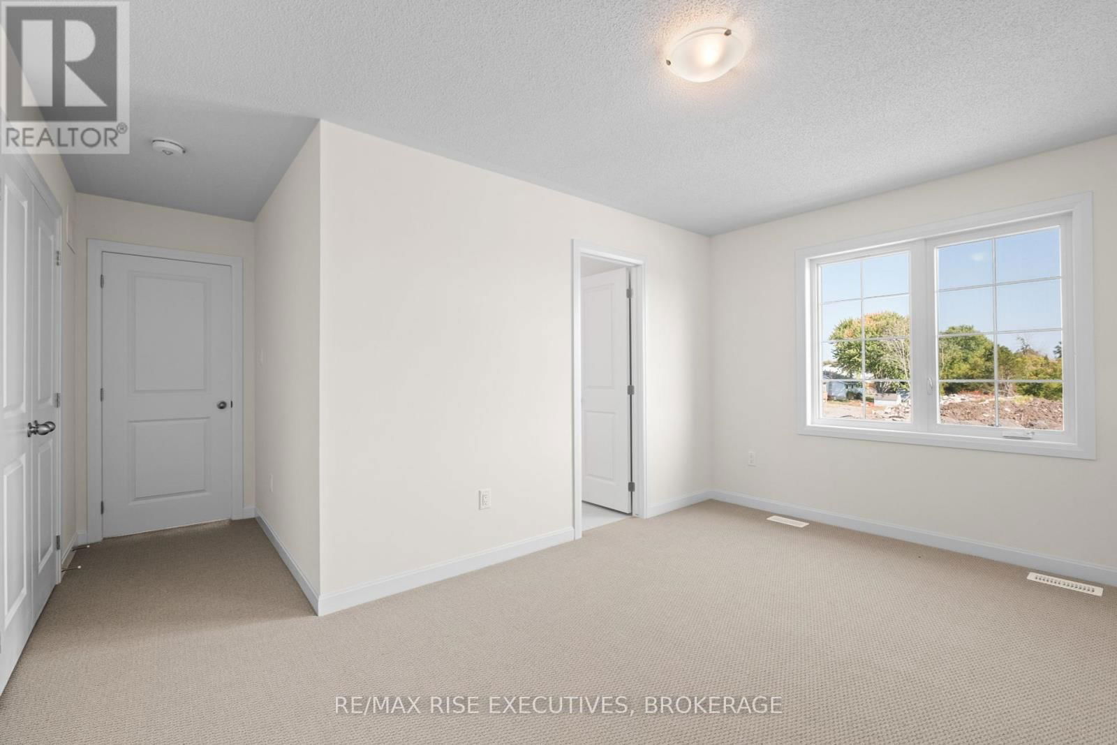 117 WINDERMERE BOULEVARD Image 29