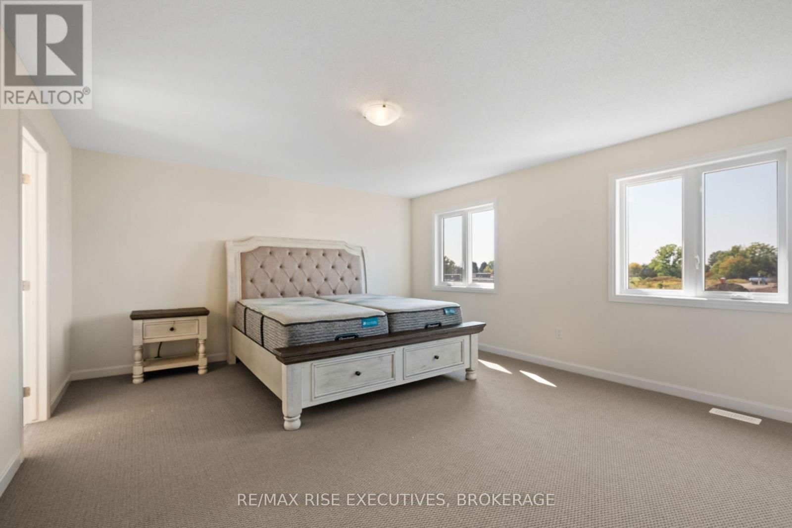 117 WINDERMERE BOULEVARD Image 36