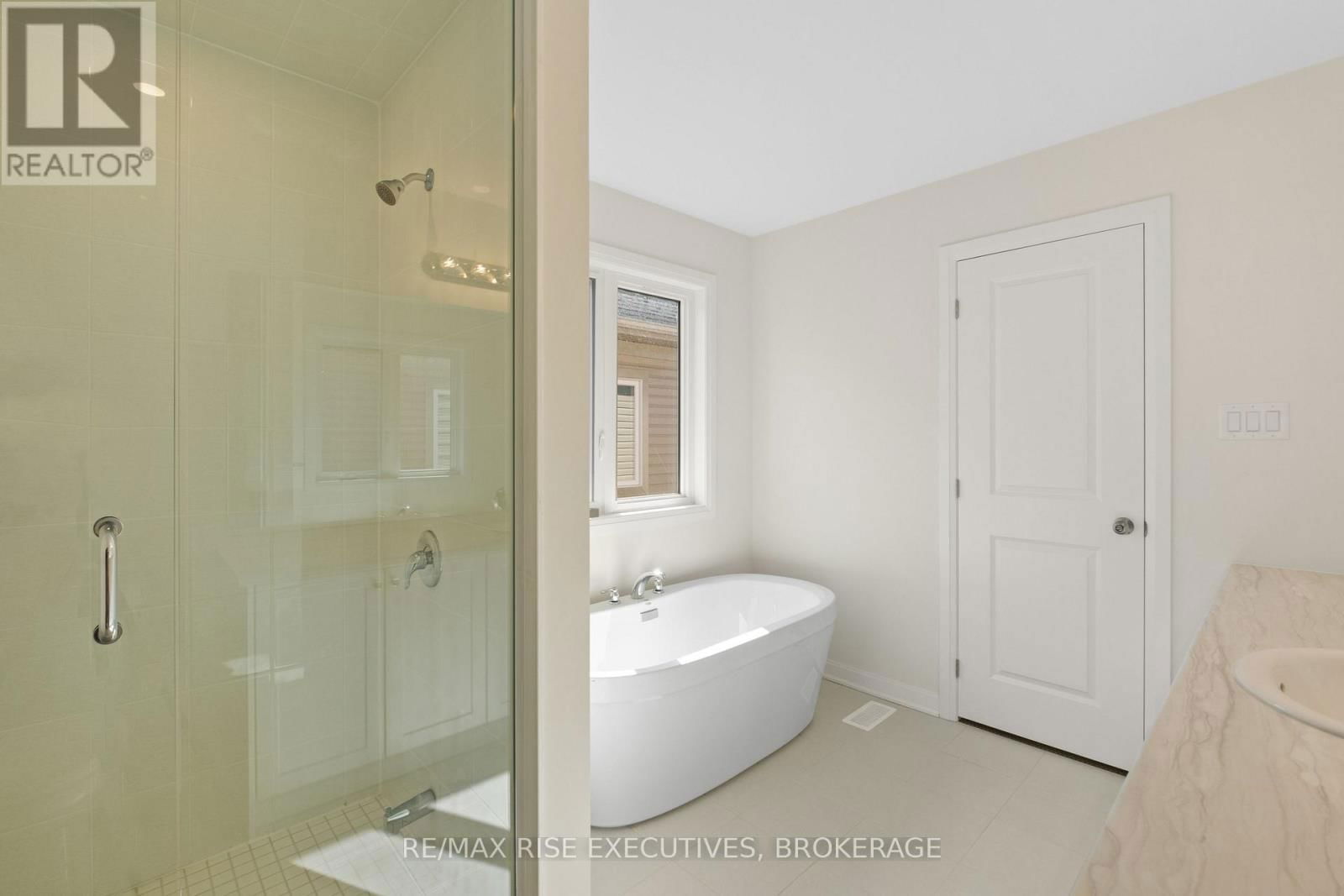 117 WINDERMERE BOULEVARD Image 40