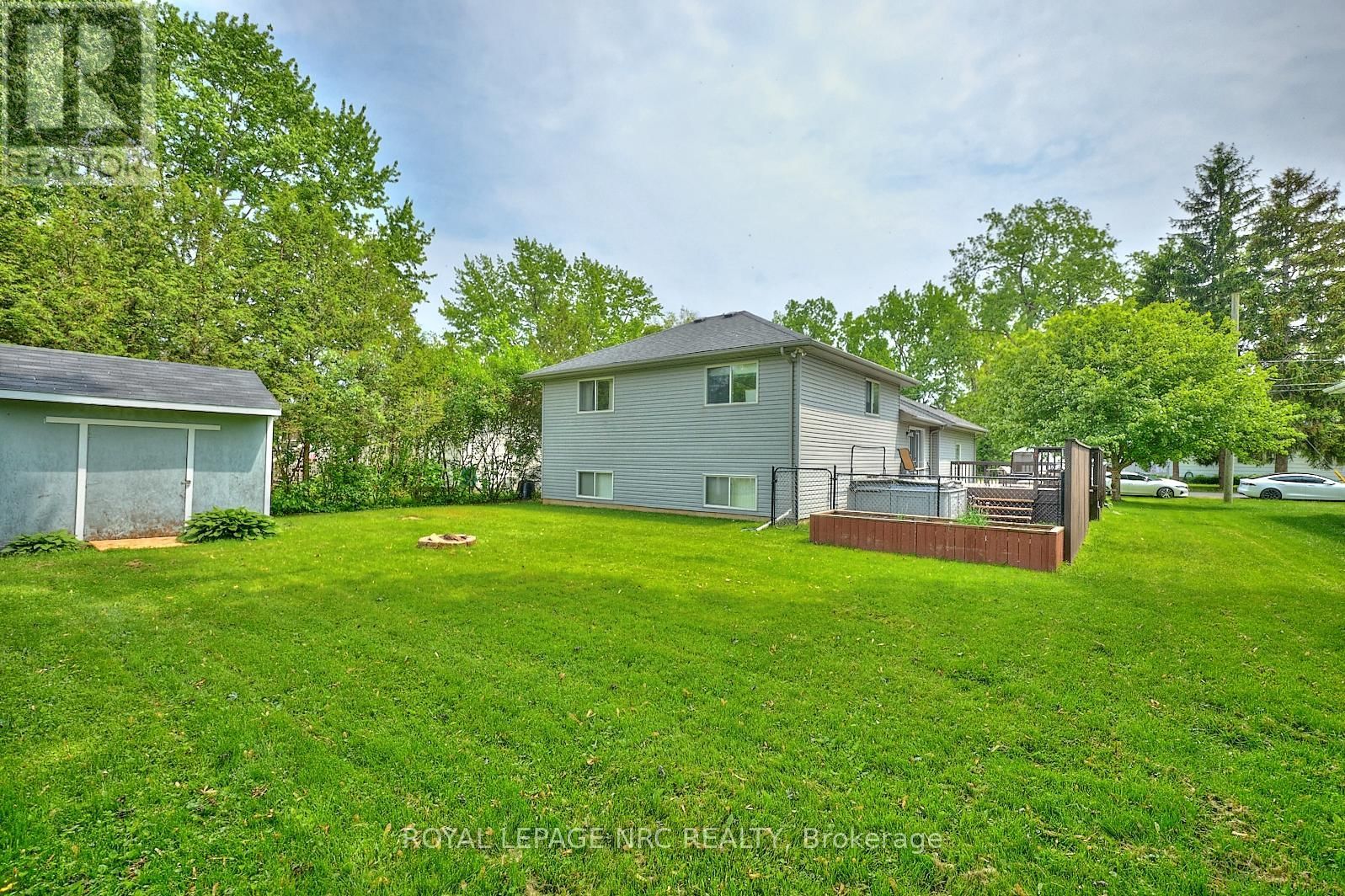 3270 POPLAR AVENUE Image 12