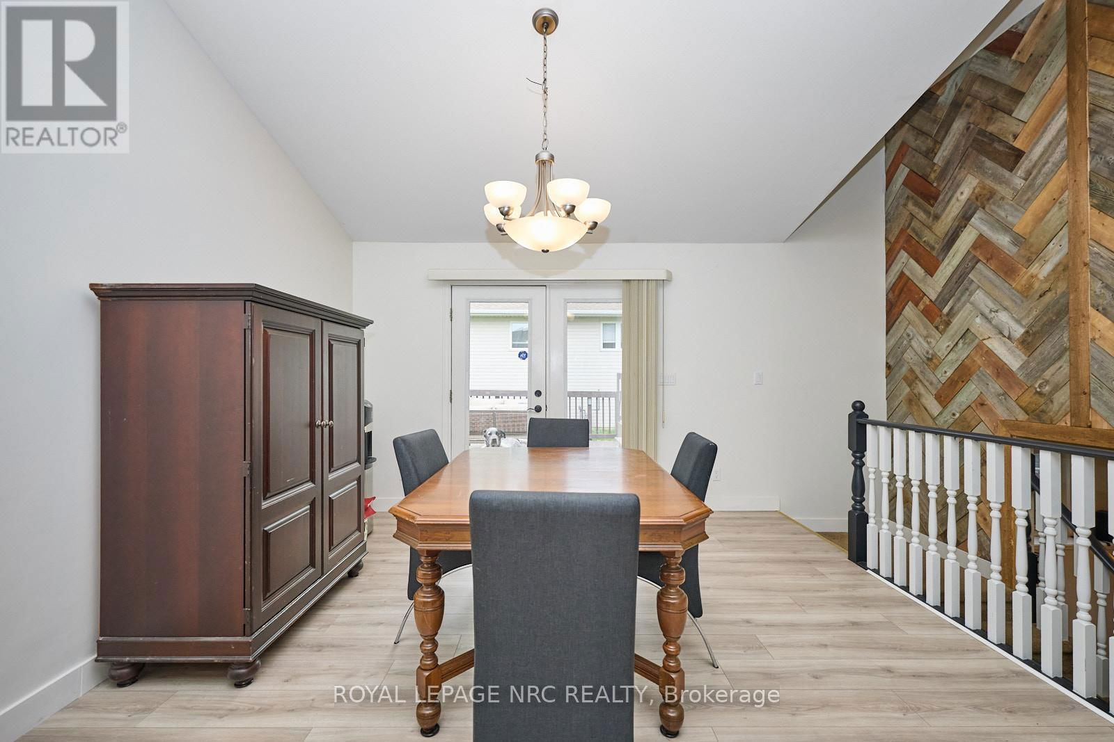3270 POPLAR AVENUE Image 25