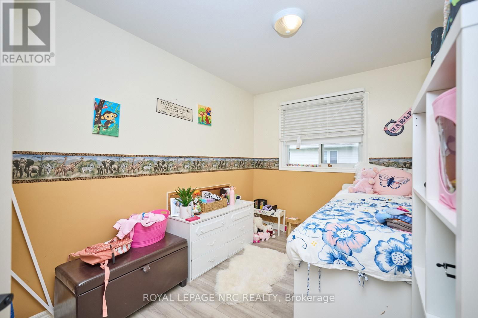 3270 POPLAR AVENUE Image 30