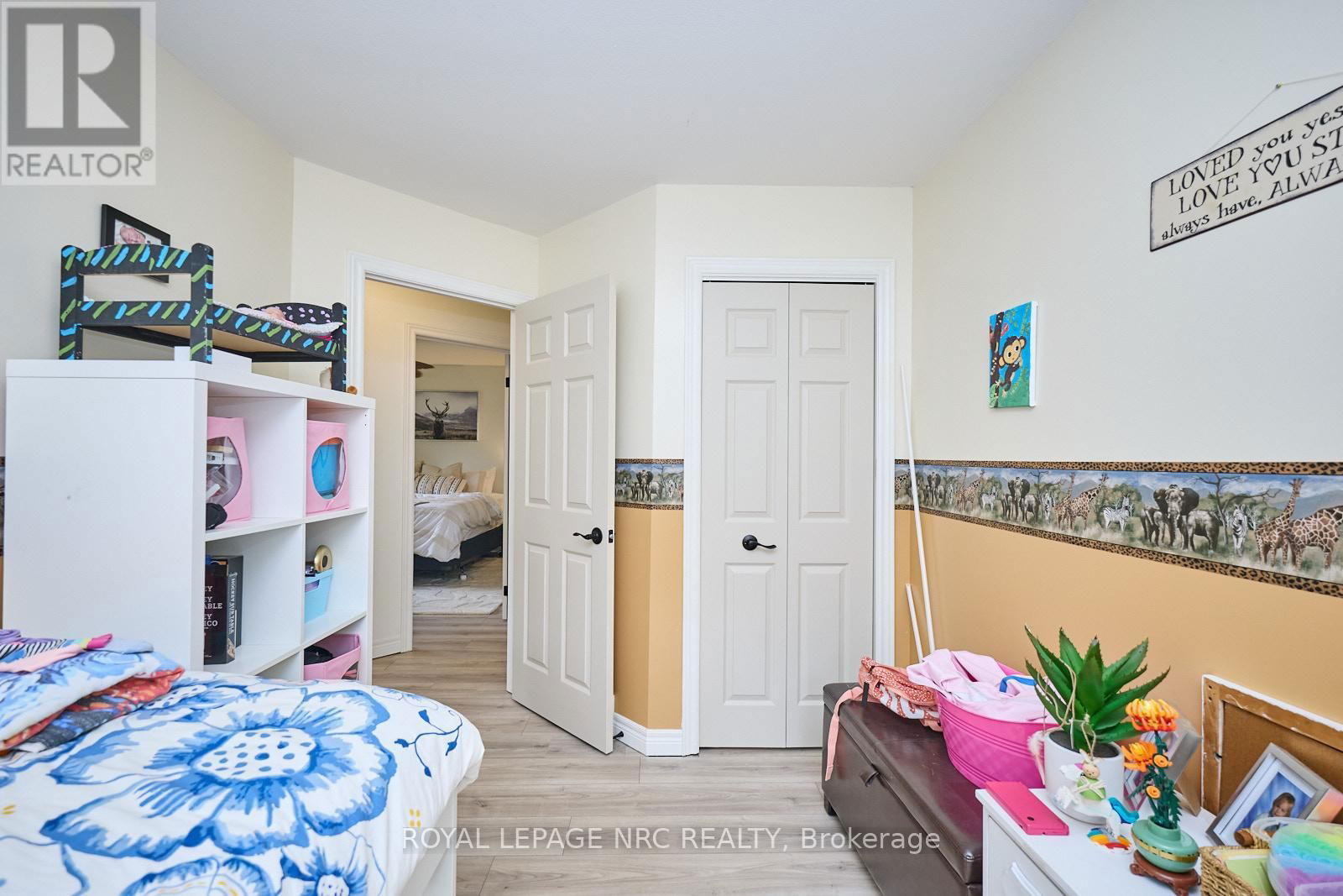 3270 POPLAR AVENUE Image 31