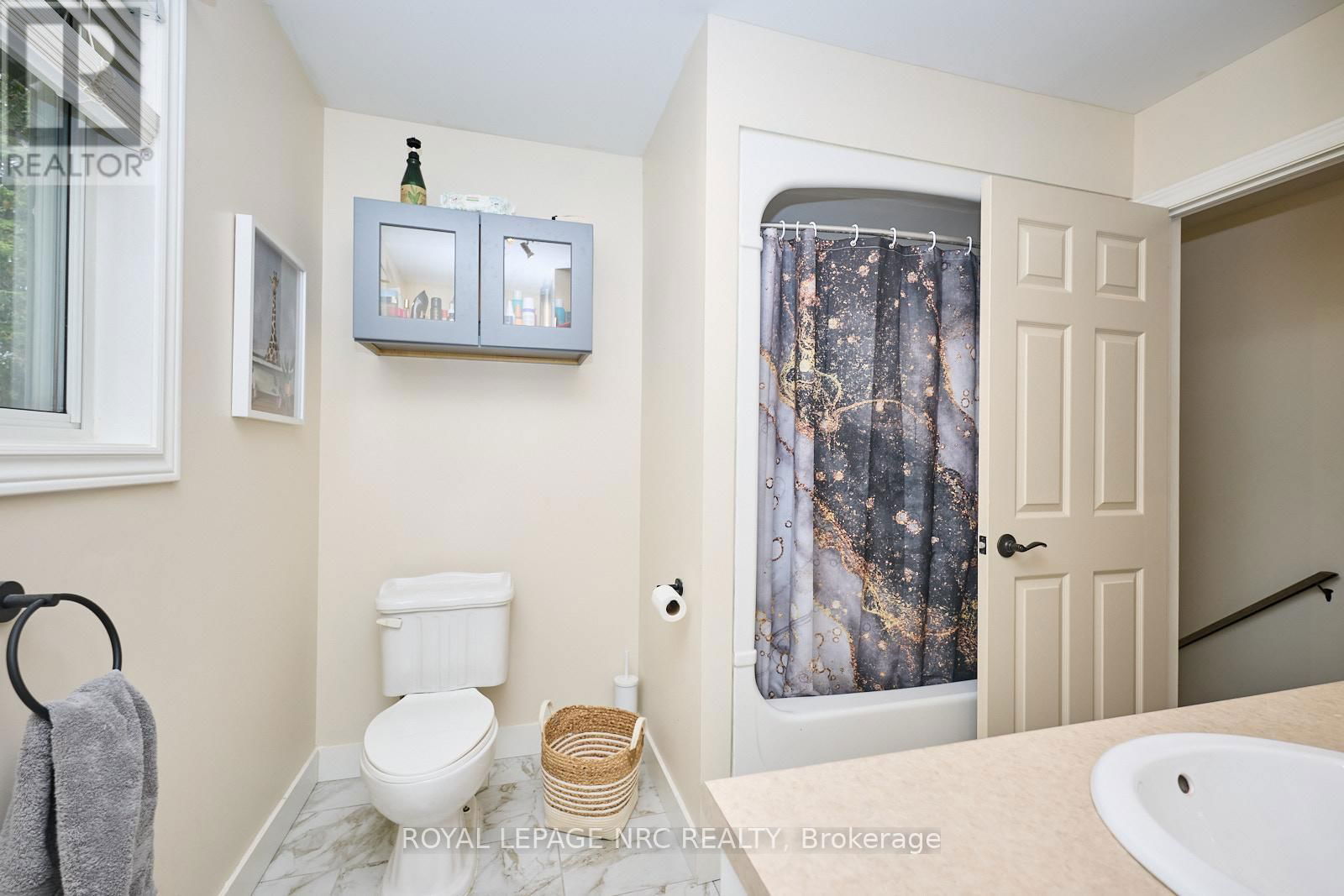 3270 POPLAR AVENUE Image 37